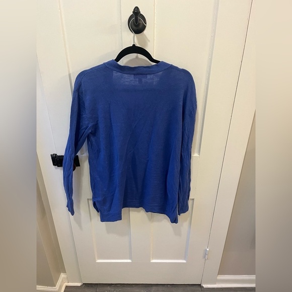 Lilly Pulitzer Blaine Tunic Sweater in Bekon Blue Linen / Cotton Blend Medium - Picture 7 of 9